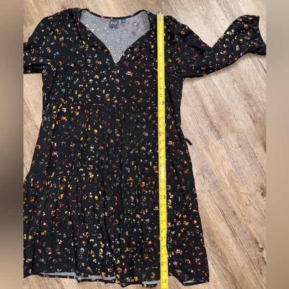 GAP • Black Floral Trapeze Dress - Picture 7 of 13